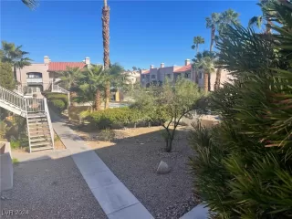 Photo #2: 2628409 Listing