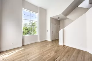 Photo #4: 2628446 Listing