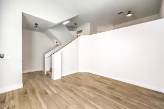 Photo #6: 2628446 Listing