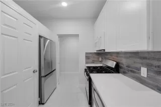 Photo #3: 2628452 Listing 