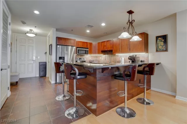 MLS: 2628484 Condo For Sale