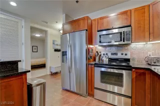 Photo #3: 2628484 Listing