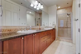 Photo #5: 2628484 Listing