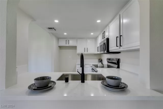 MLS: 2628493 Condo For Sale