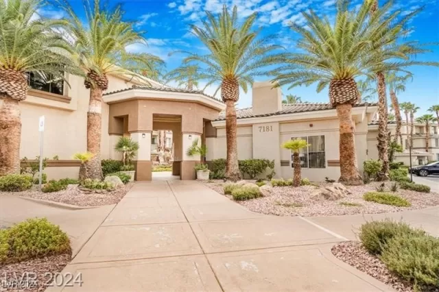 MLS: 2628500 Condo For Sale