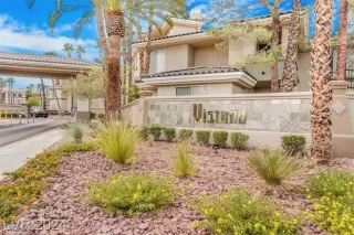 Photo #1: 2628500 Listing