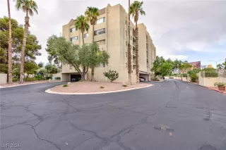 Photo #1: 2628512 Listing 