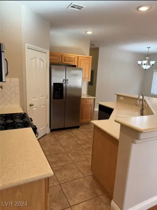 Photo #3: 2628528 Listing 