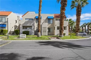 Photo #6: 2628545 Listing