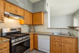 Photo #4: 2628566 Listing 