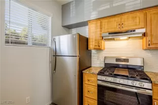 Photo #5: 2628566 Listing 