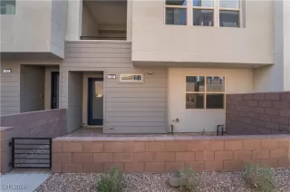 Photo #3: 2628567 Listing