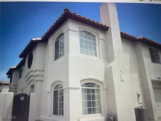 Photo #1: 2628575 Listing 