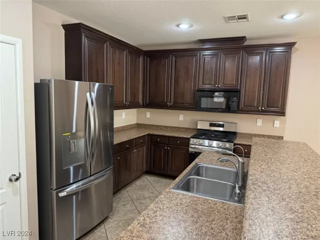 MLS: 2628584 Condo For Sale