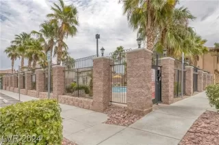 Photo #2: 2628584 Listing 