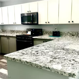 Photo #6: 2628593 Listing 