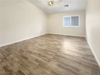 Photo #4: 2628609 Listing 