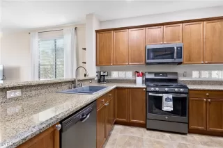 Photo #2: 2628668 Listing 