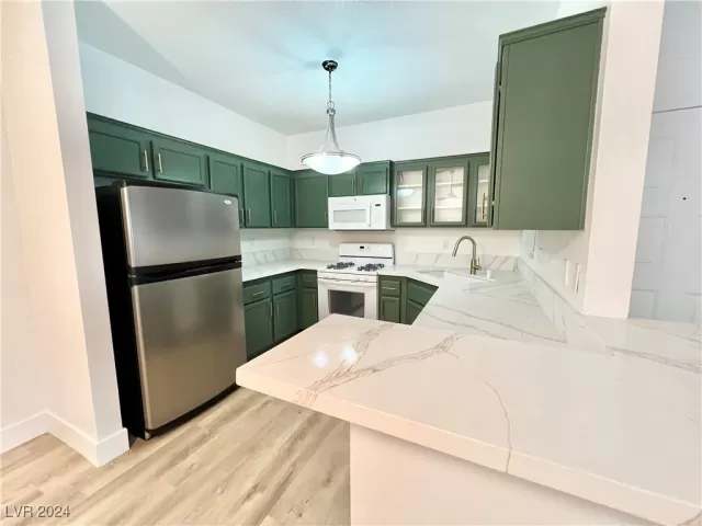 MLS: 2628672 Condo For Sale