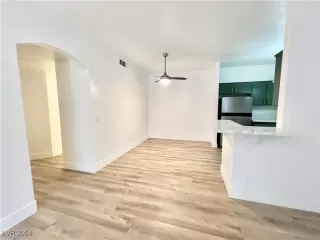 Photo #3: 2628672 Listing 