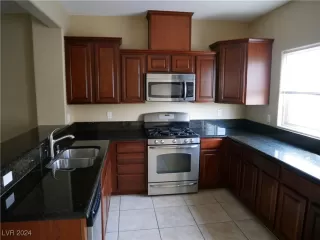 Photo #1: 2628692 Listing 