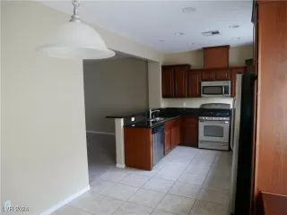 Photo #3: 2628692 Listing 