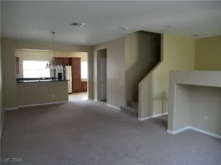 Photo #4: 2628692 Listing 