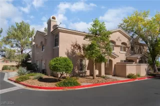 Photo #4: 2628721 Listing