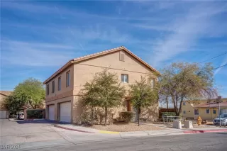 More Details about MLS # 2628737 : 460 REXFORD DRIVE 1102