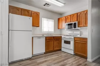 Photo #6: 2628737 Listing 