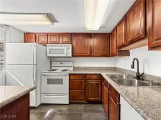 Photo #5: 2628741 Listing