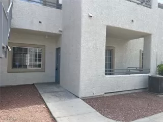 Photo #1: 2628757 Listing 