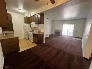 Photo #3: 2628757 Listing 