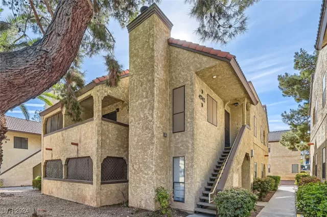 MLS: 2628776 Condo For Sale