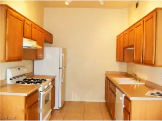 Photo #1: 2628780 Listing 