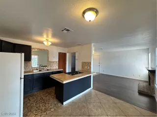 Photo #4: 2628804 Listing 