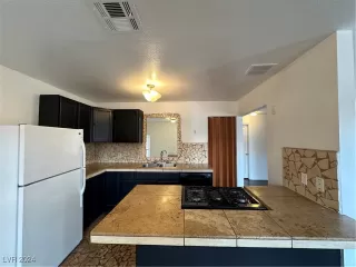 Photo #5: 2628804 Listing 