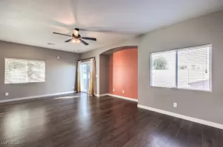 Photo #3: 2628824 Listing 