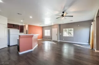 Photo #4: 2628824 Listing 