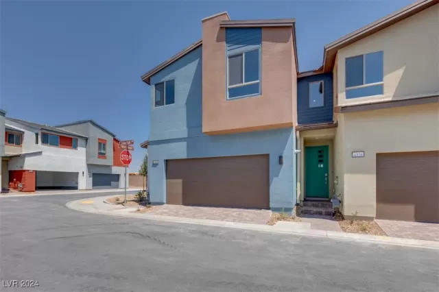 MLS: 2628898 Condo For Sale