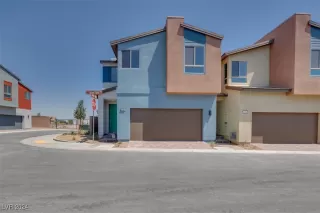 Photo #1: 2628898 Listing