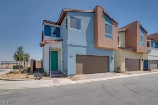 Photo #2: 2628898 Listing