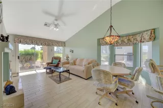 Photo #5: 2628924 Listing