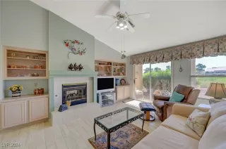 Photo #6: 2628924 Listing