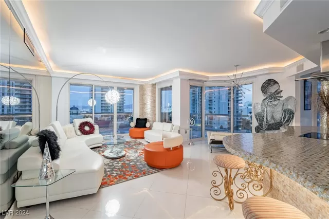 MLS: 2628983 Condo For Sale