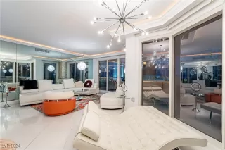 Photo #1: 2628983 Listing 