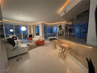 Photo #6: 2628983 Listing 