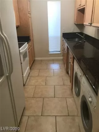 Photo #5: 2628987 Listing 