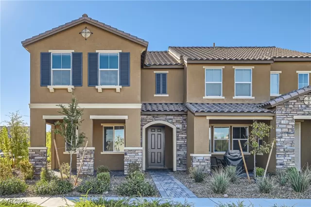 MLS: 2628992 Condo For Sale