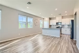Photo #6: 2628992 Listing 